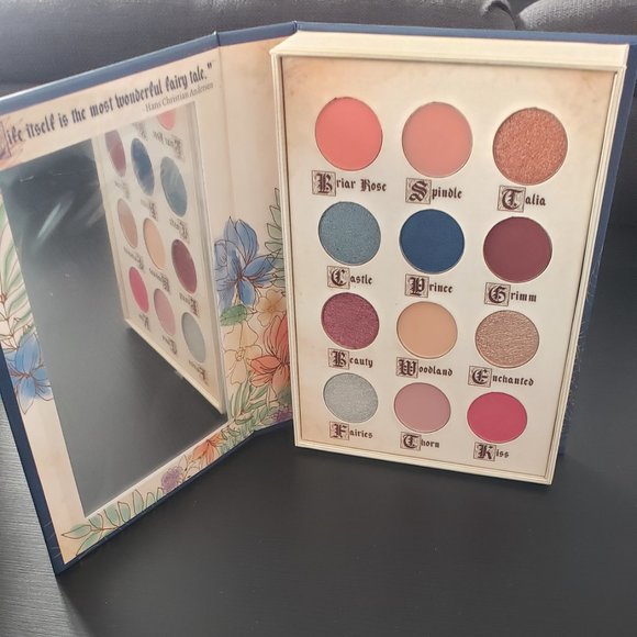 STORYBOOK COSMETICS LITTLE BRIAR ROSE PALETTE $35 - Picture 5 of 7